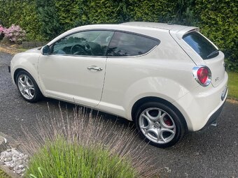 Alfa Romeo MiTo 1.3 JTD Multijet 70kw hezká s výbavou - 11