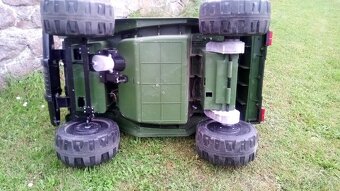 Dětské elektrické autíčko JEEP - 11