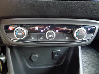 OPEL CROSSLAND X 1.2i KOUPENO ČR,1.MAJITEL,SERVISKA - 11