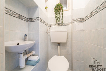 Prodej tichého bytu na Starém Městě s výhledem - 11