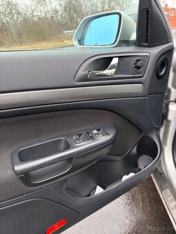 Škoda Octavia 2 2.0tdi 103kw - 11