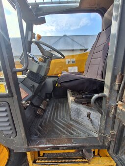 Teleskopický nakladač -manipulator JCB 525-67 - 11
