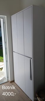 Rok starý nábytek a spotřebiče. - 11