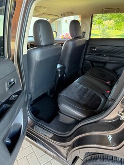 Mitsubishi Outlander PHEV 2.0 2016 - 11