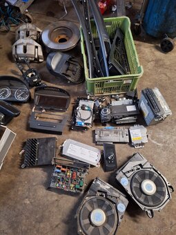 Díly BMW e91 330d 180kw - 11