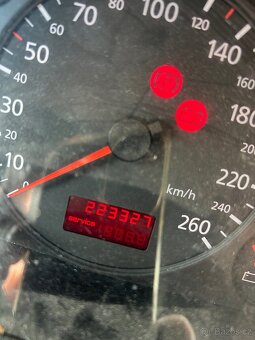Audi A6 C5 2.4 V6 quattro manual - 11