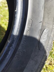 Prodám pneu 235/60 r18 - 11