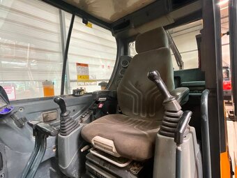 Bagr Hyundai Robex 55-9 A - 11