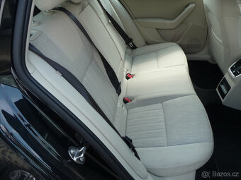 Š.Octavia 1.6TDi 85kw DSG STYLE PLUS po 1.majiteli - - 11