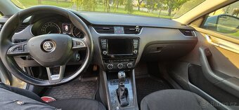 Škoda Octavia Scout - 11