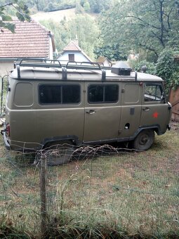 UAZ 452 Buchanka - 11