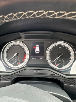 Škoda Superb 2.0 TDI DSG 140 kW 4x4 - 11