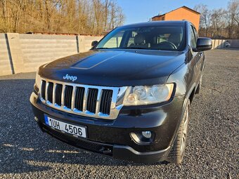 Jeep grand cherokee V8 5,7 HEMI WK2 - Nová Cena - 11