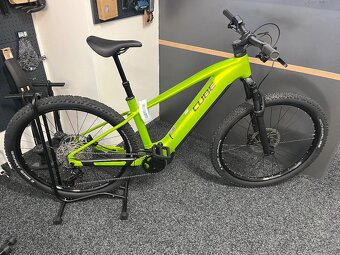 Cube Reaction Hybrid RACE 800 2025 vel.L NOVÉ - 11