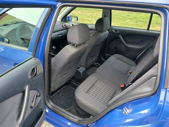 Škoda Octavia Tour 1.6 - 11