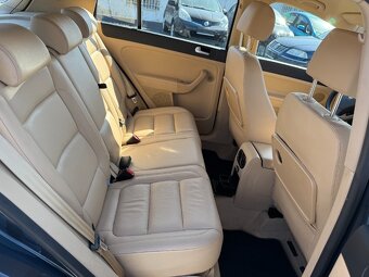 Volkswagen Golf Plus 1.9 TDi 77Kw DSG Comfortline - 11