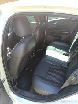 Alfa Romeo Giulietta 1.4 T 125 kw - 11