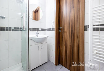 Pronájem bytu 2+kk, Biskupcova, Žižkov, 21900 Kč/měs, 44 m2 - 11