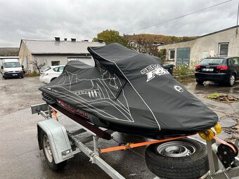 Vodní skútr Sea-doo RXT 215 vč vozíku - 11