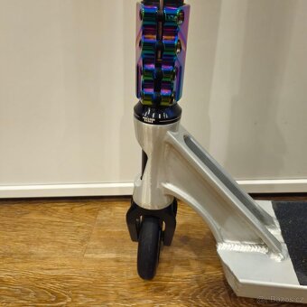 Custom freestyle koloběžka - 11