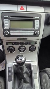 Volkswagen Passat - 11