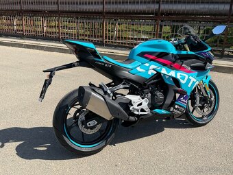 CFMOTO 450SR Champion Edition, Limitovaná edice 451 kusů - 11