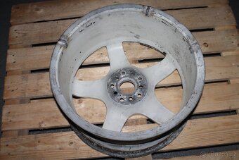 O.Z Magnesiové 8x18" 5x112 a 5x100 8Kg - 11