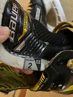 Dětské hokejove brusle Bauer Junior Supreme M4 - 11