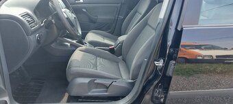 Volkswagen Golf 5 benzin 1,4 - 11