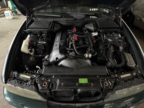 BMW e39 525i    Nepojízdné - 11