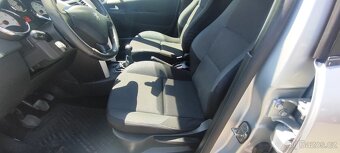 Peugeot 207, 1.4 VTi 70kW Rok výroby: 5/2011 - 11