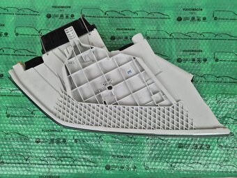 levý přední xenonový světlomet Škoda Octavia II - 11
