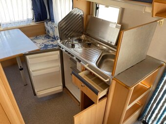 Eifelland Holiday 460, 4 osoby, bojler, stan, wc, 100kmh - 11