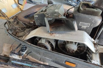 Díly pro sněžný skútr Ski Doo Skandic 500 - 11