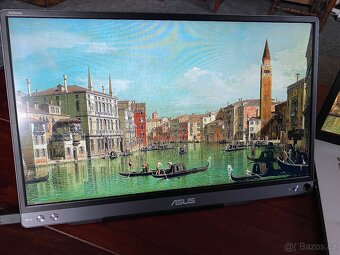 Přenosný monitor - 11