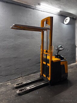 Elektrický vysokozdvižný vozík Jungheinrich za 29.000Kč - 11