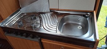 Prodám karavan CARAVELAIR BRASILIA - 11