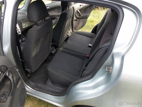 Alfa Romeo 147 1.9 jtd 16V - 11