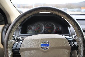 Volvo XC90 2.4D 120KW 4x4 7Míst 5/2009 - 11