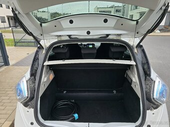 Renault Zoe Intense ZE40 41kWh, vyhřívané sedačky a tepelko - 11