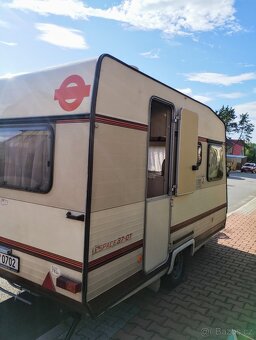 Obytný přívěs karavan - 11
