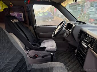 Chrysler Voyager Ram Van 2.5TD 87kw ČR Tažné - 11