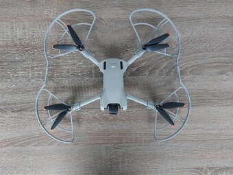 DJI Mini 3 Fly More Combo (DJI RC) - 11