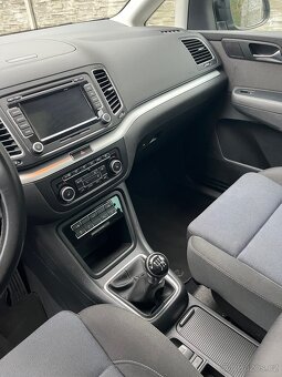 Volkswagen Sharan 2,0TDI top stav - 11