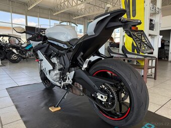 CFMOTO 675 SR-R - šedá, bílá skladem AKCE HELMA - 11