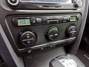 ŠKODA Octavia II combi 2.0 TDi 103kW DSG ELEGANCE - 11