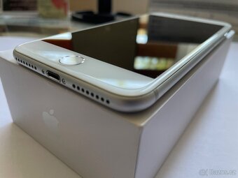 iPhone 8 plus (64GB) - 11