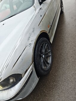 BMW E39 - 11