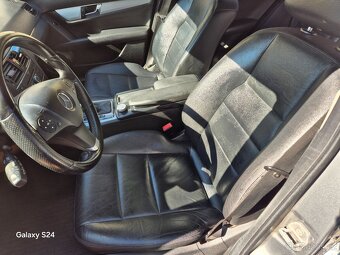 Prodám bílý MB C220 r.v.2/2009 combi - 11