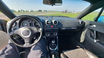 Audi TT 1.8T Quattro 132 kW – malý nájezd 145 tkm. - 11